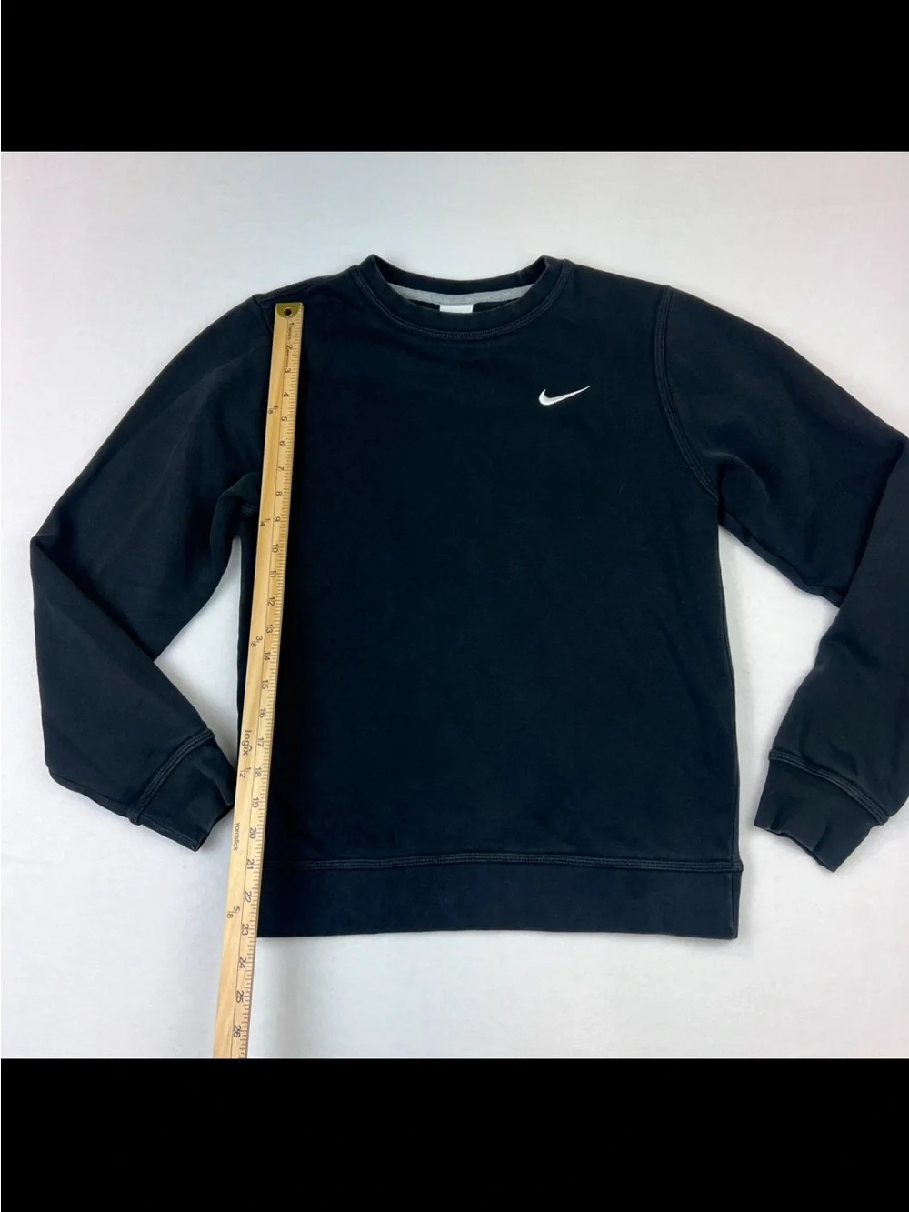 Nike  Club Fleece Crew Sweatshirt Black Long Sleeve White Spell Out Logo Small